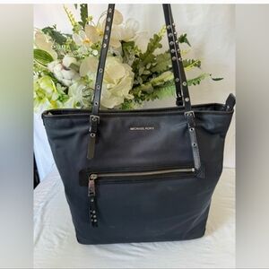 Michael Kors Leila Admiral Oversized Navy Blue Tote